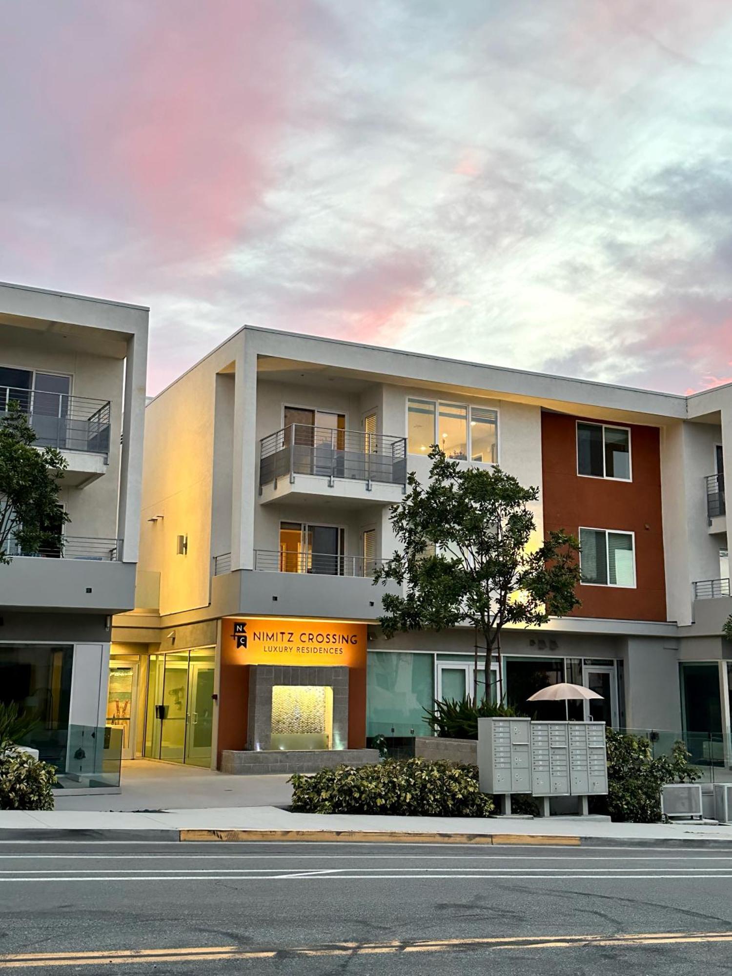 Nimitz Crossing Luxury Residences 圣地亚哥 外观 照片